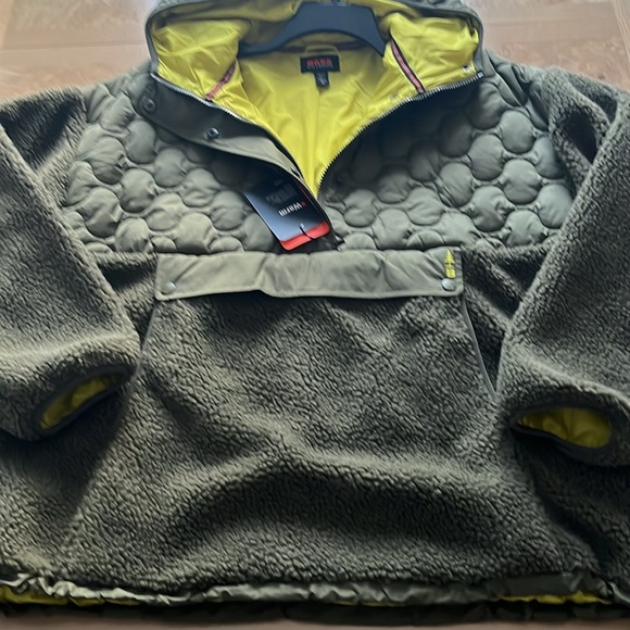 Bass Woman’s Hooded Jacket 1/2 Closure Quilted and Sherpa Green/Yellow - Picture 5 of 7